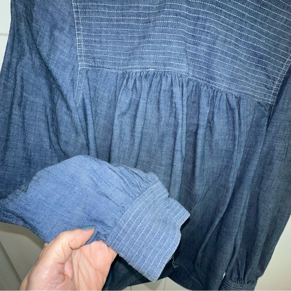 Women's Gap Tie Back Denim Chambray Top - Size M/T - Picture 3 of 8